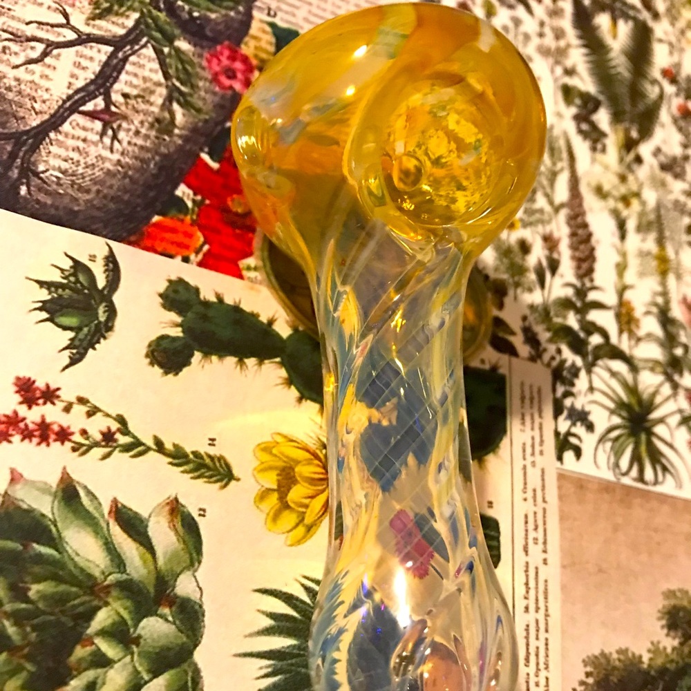 Beautiful Glass Piece!!